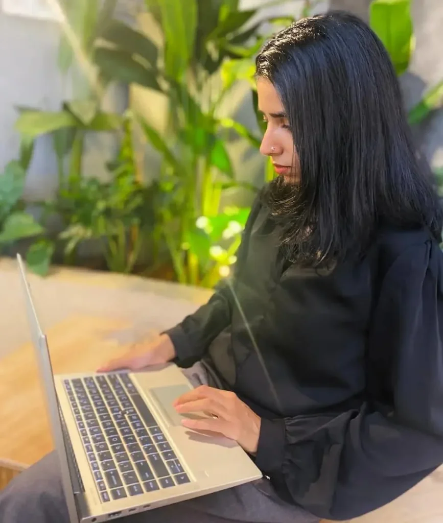 Jaseela, Freelance Digital Marketing Specialist in Thrissur helping brands grow online through SEO, Social Media, and Google Ads